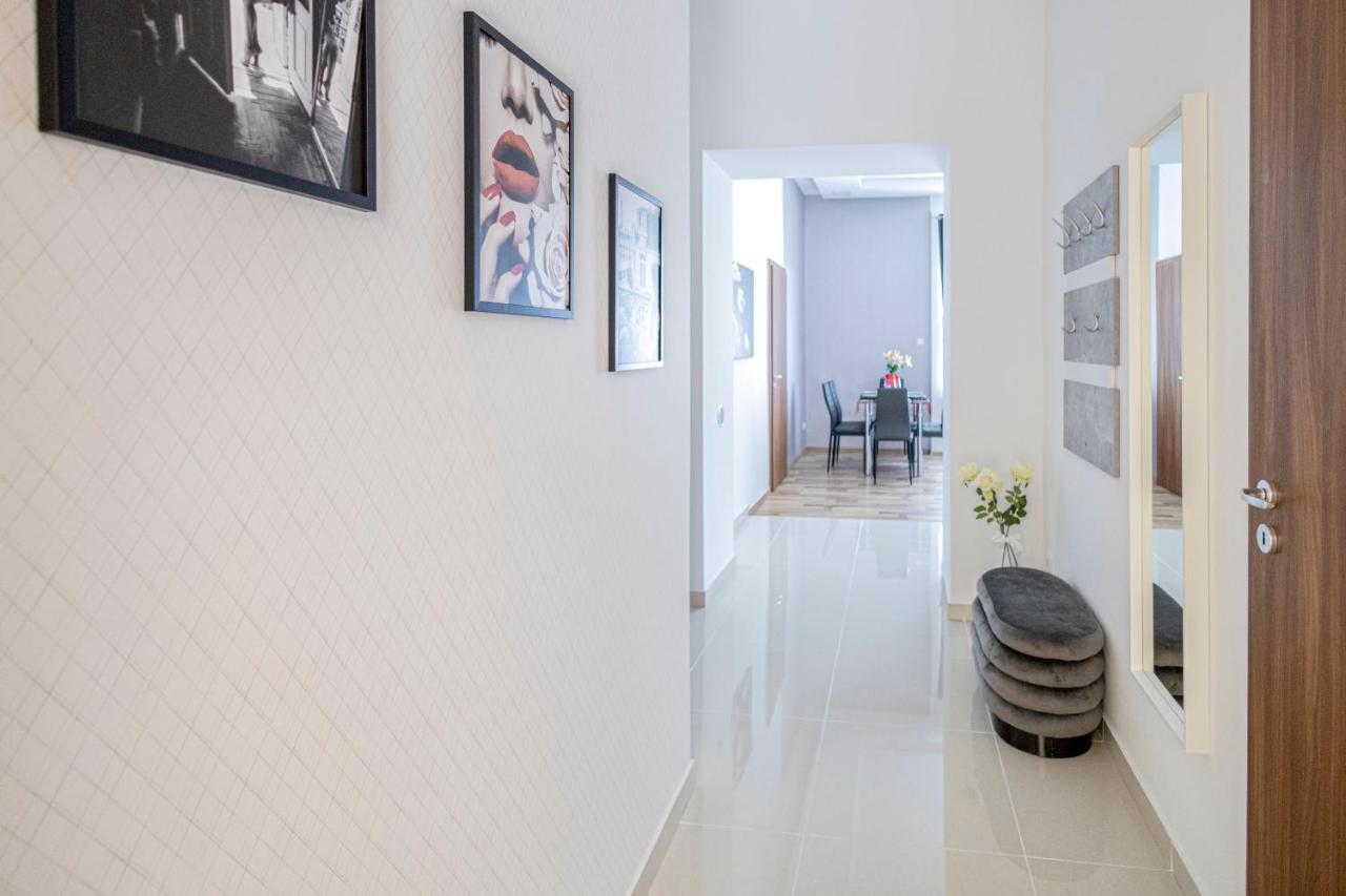 Chameleon Apartment Budapest Esterno foto